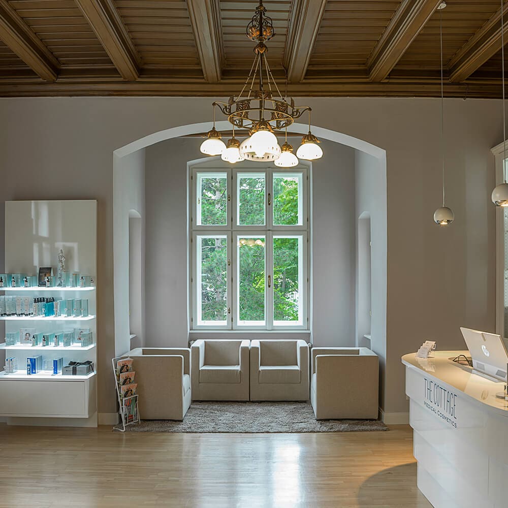 Schlaffe Haut am Bauch nach der Geburt: Nicht-invasive Straffung für eine neue Silhouette